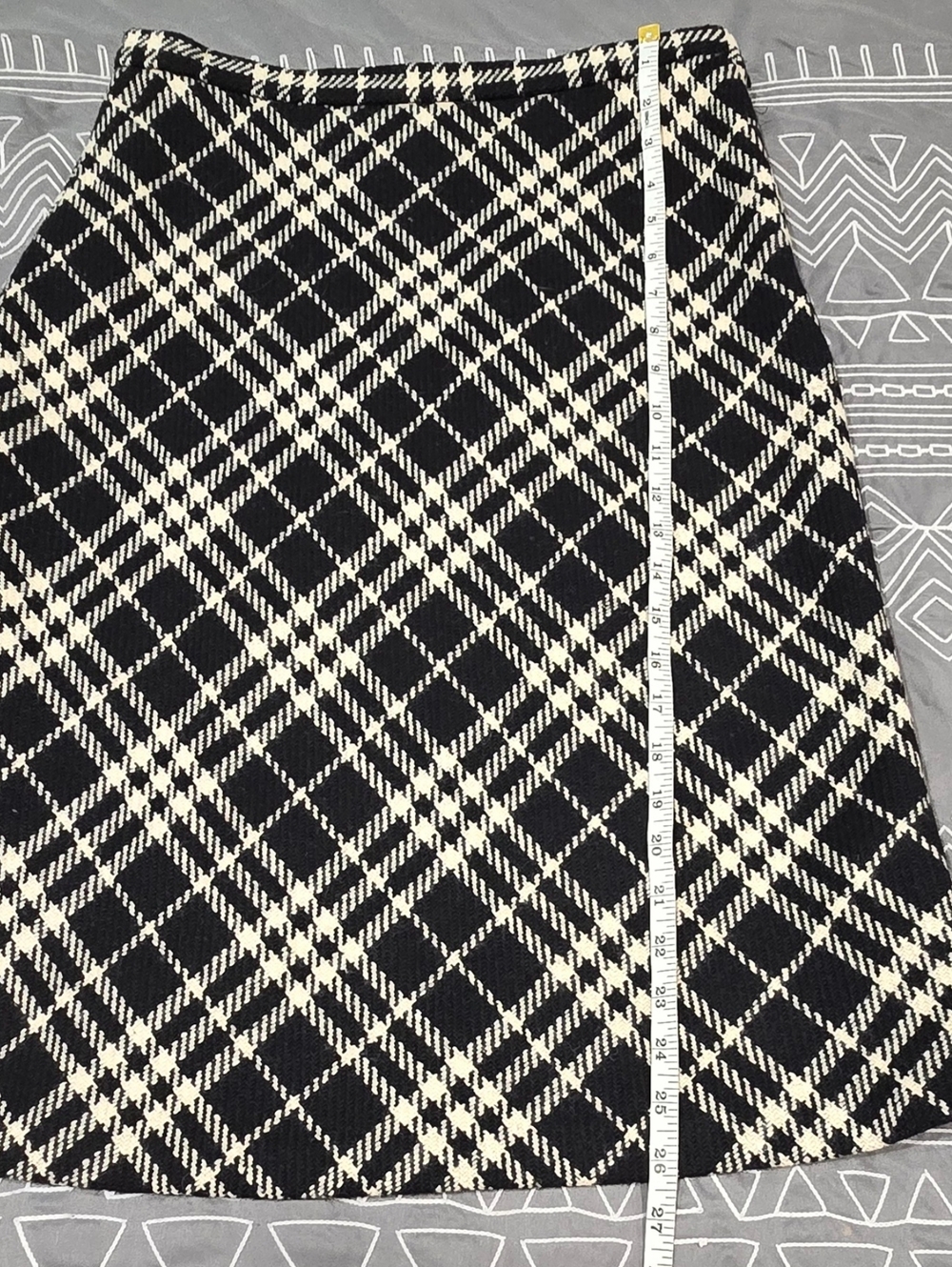 Burberry London Wool Plaid Skirt Size 10 - Picture 2 of 8